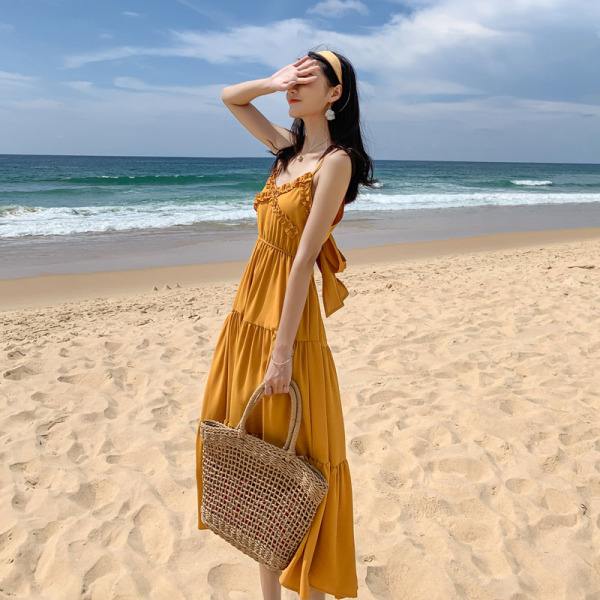 张一山女友被曝光是宋妍霏，网友晒出实锤图，两人光明正大秀同款？